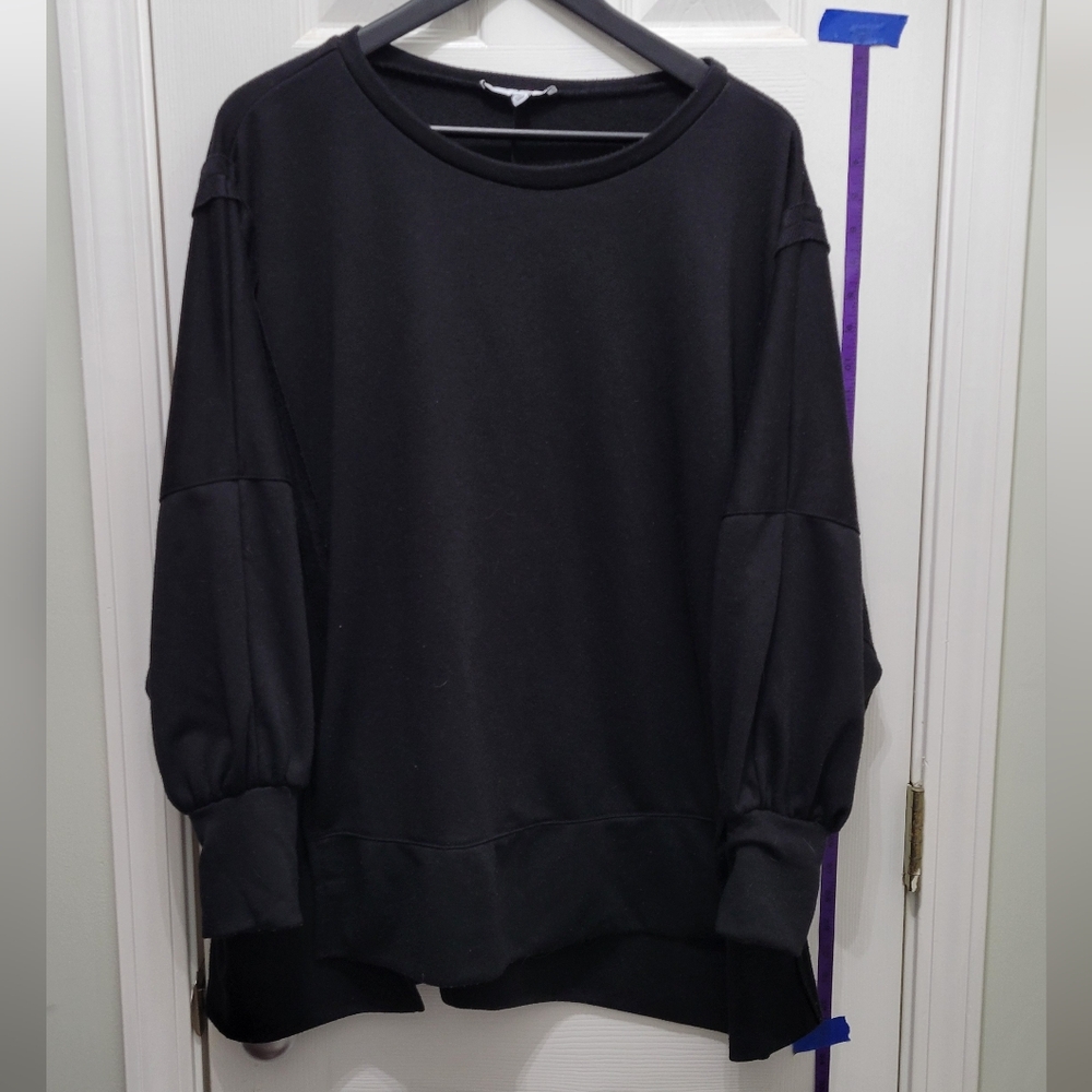 HYFVE Classic Black Top